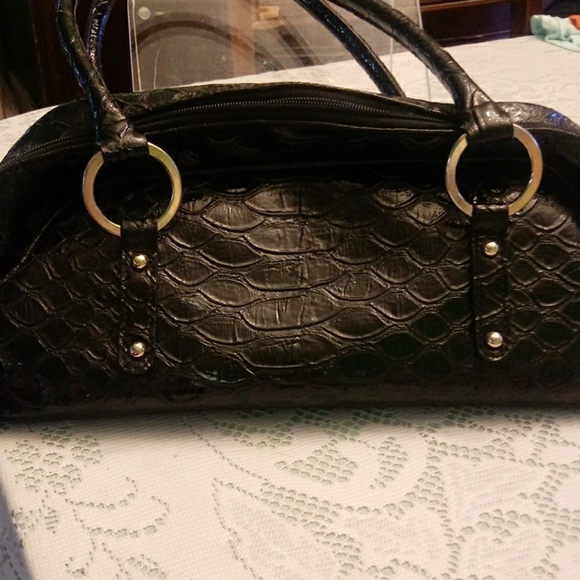 Guess Purse - Picture 4 of 6